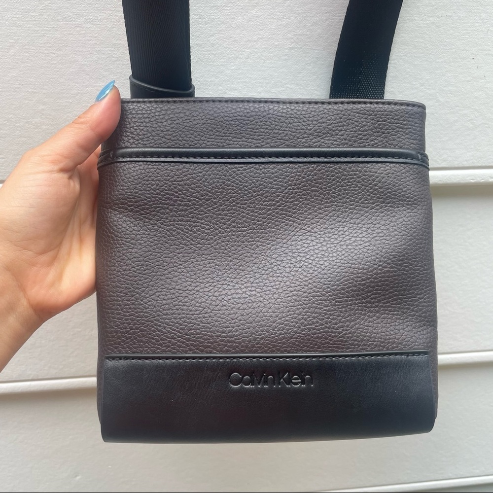 NWT Calvin Klein brown and black sling bag
